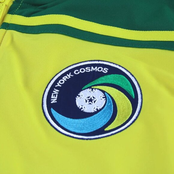 NEW Mens Umbro Soccer New York Cosmos jacket size L - Picture 3 of 3